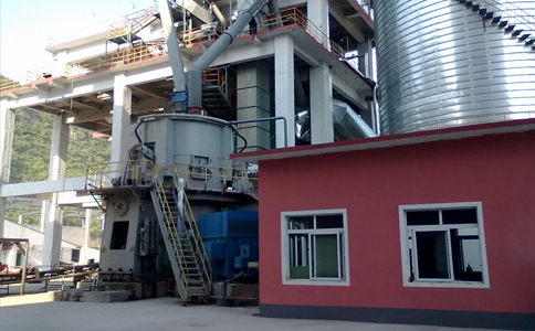 滑石粉礦用的超細(xì)立磨機(jī)磨粉機(jī)多少錢